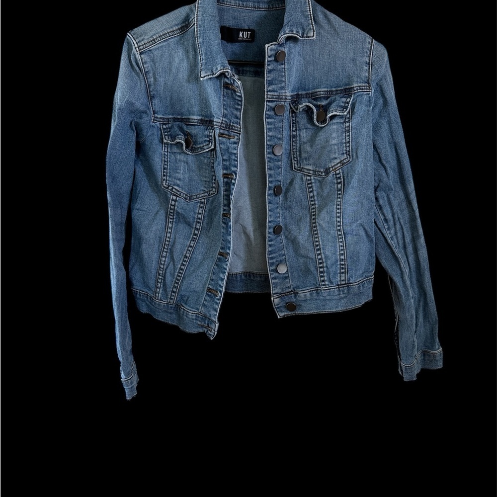 🍀🍂Kut from the Kloth Medium Blue Jean Jacket